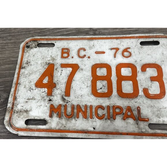 Vintage 1976 British Columbia Municipal License Plate 47883 Orange w/ White - Picture 5 of 6